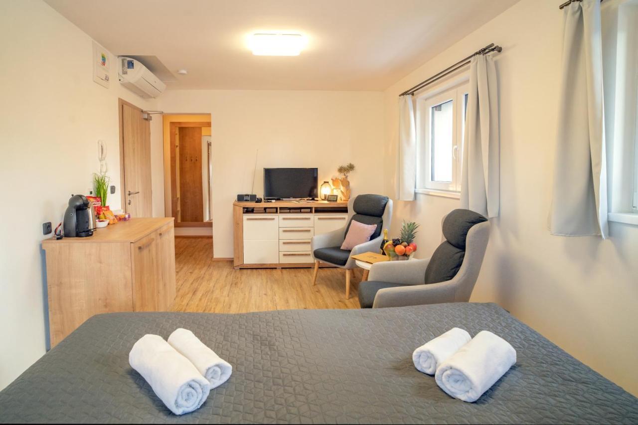 Sepekov Hotel Smrz מראה חיצוני תמונה